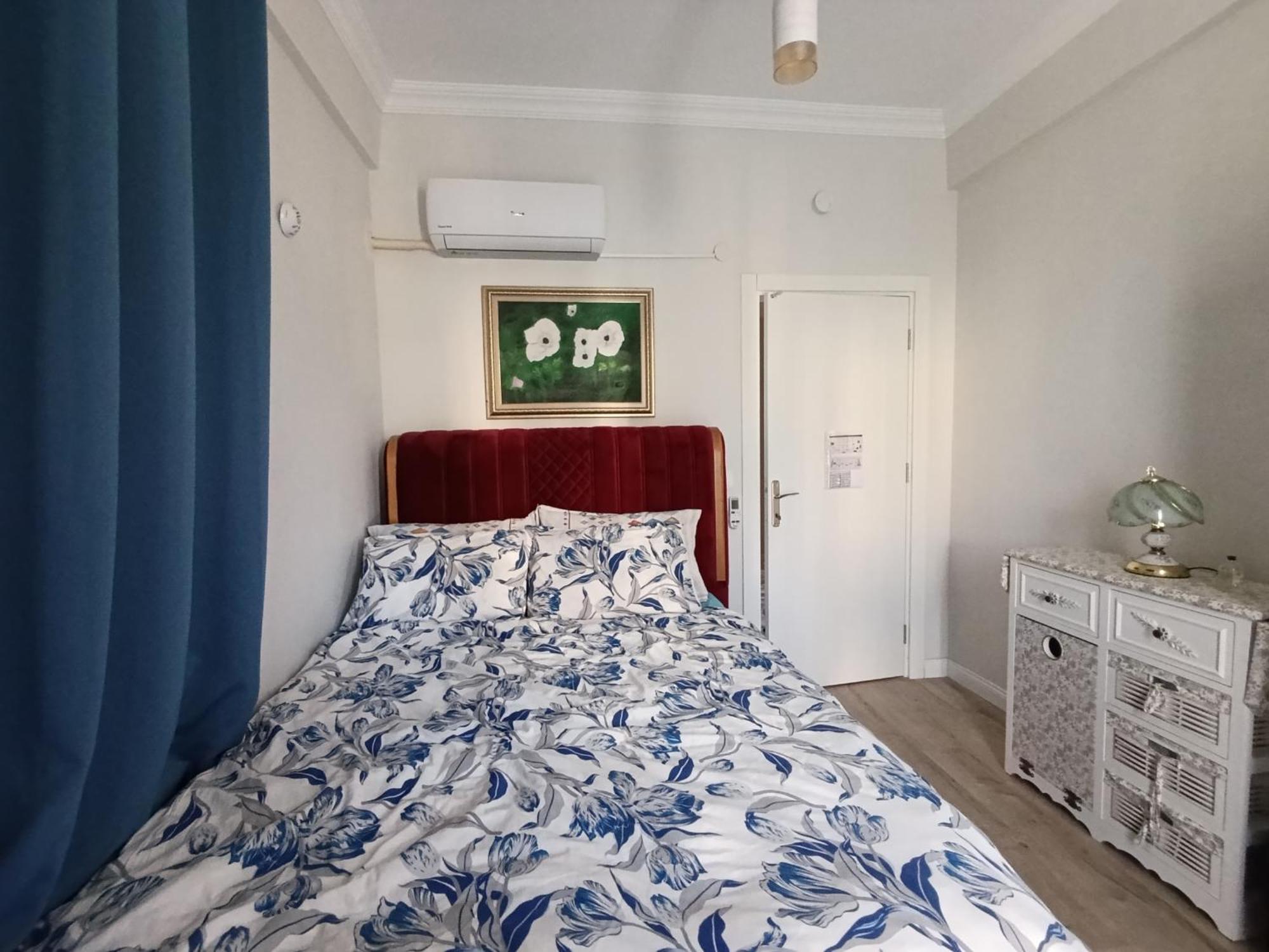 Side Apartment Side